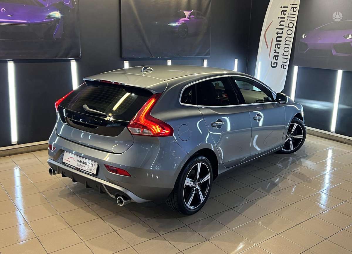 Volvo V40 - 2