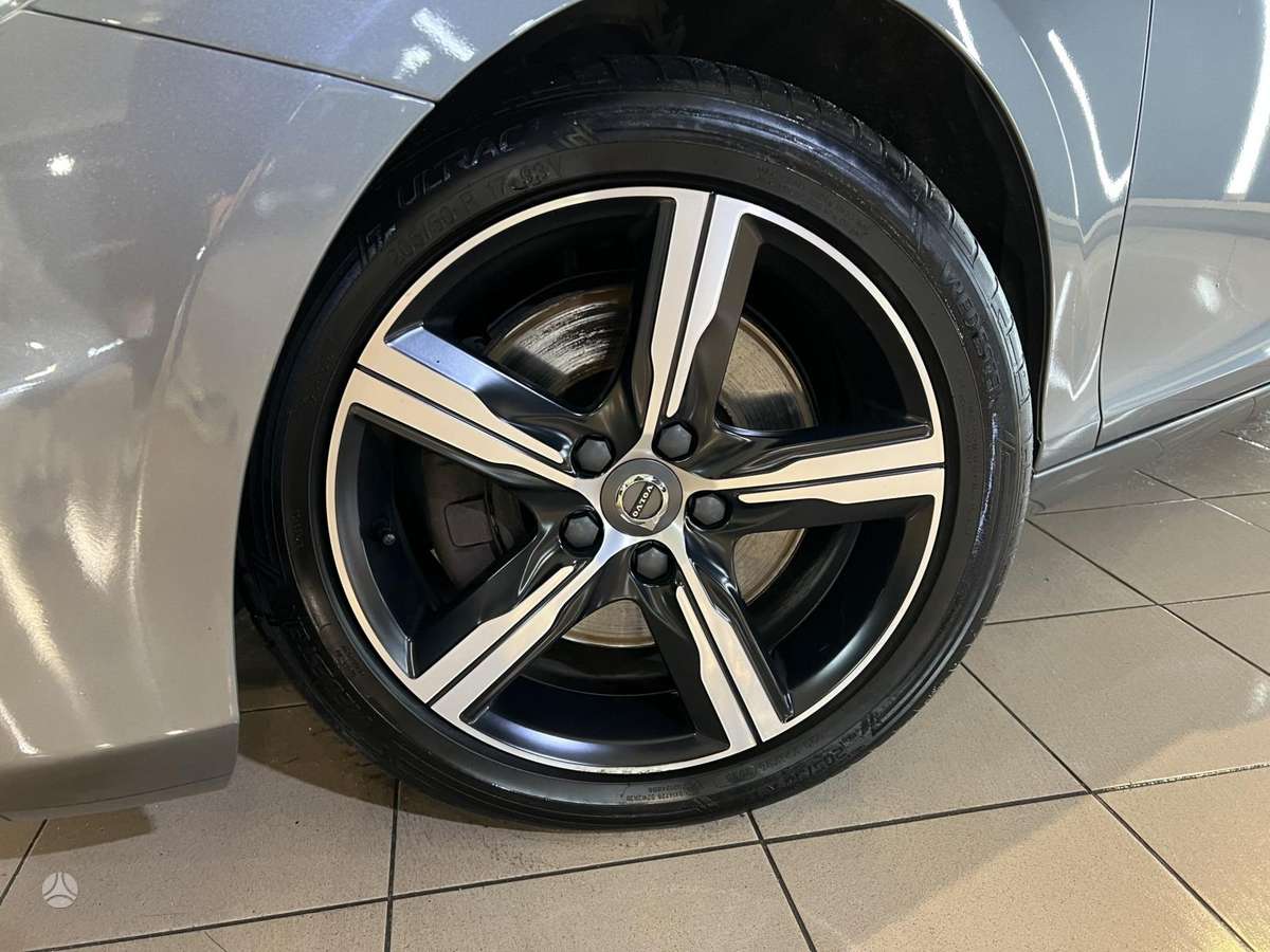 Volvo V40 - 4