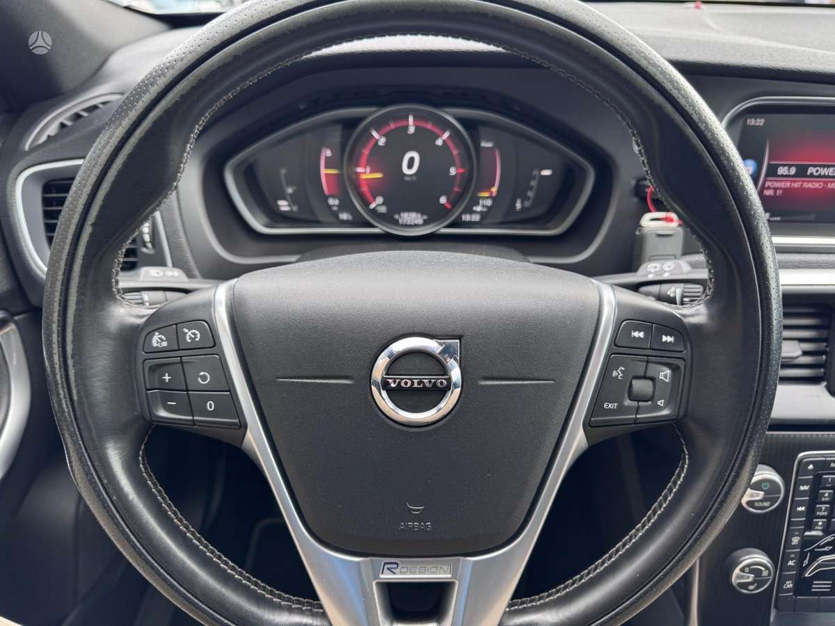 Volvo V40 - 9