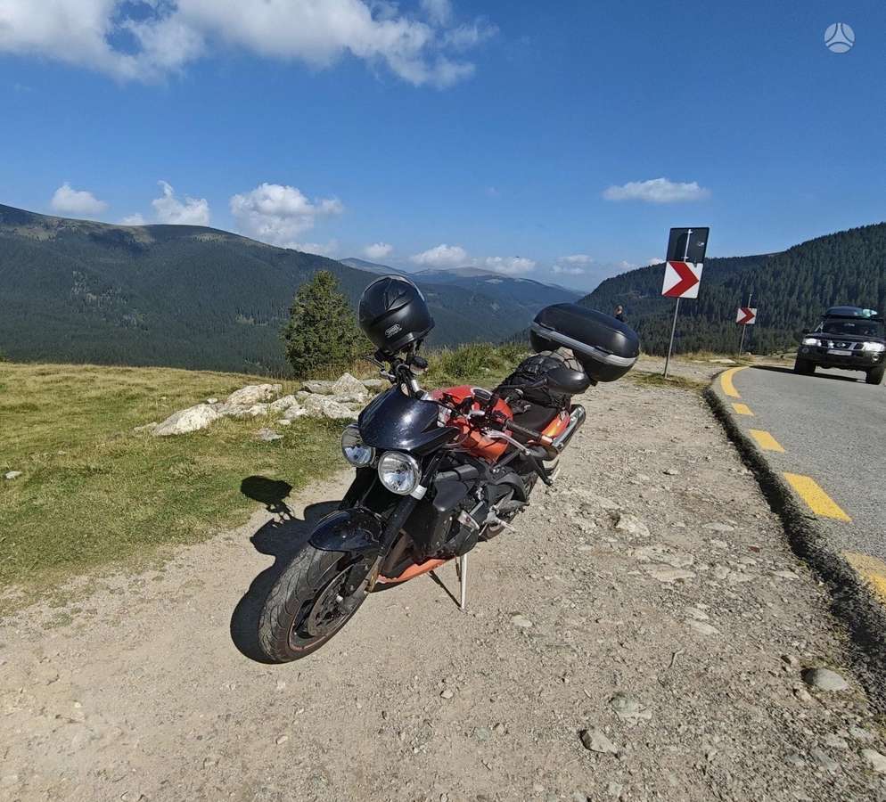 Triumph Street Triple, street / classic