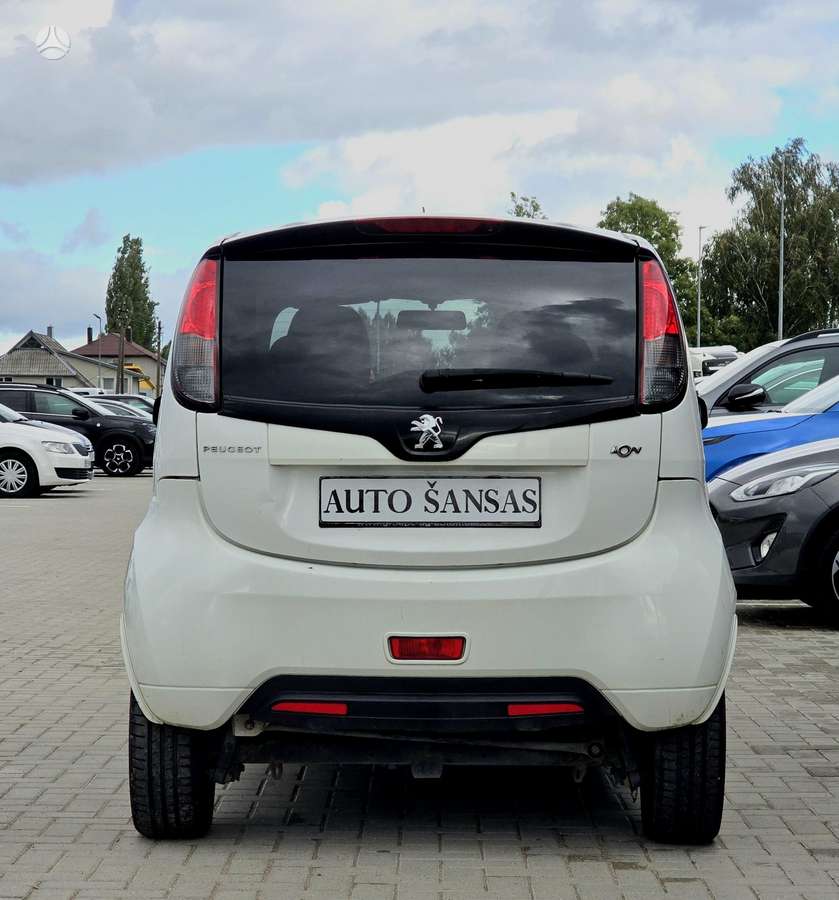 Peugeot iOn, hatchback