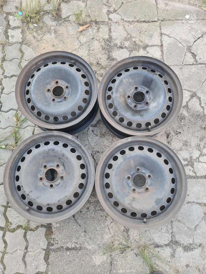 Ford, tērauda apzīmogoti, R16