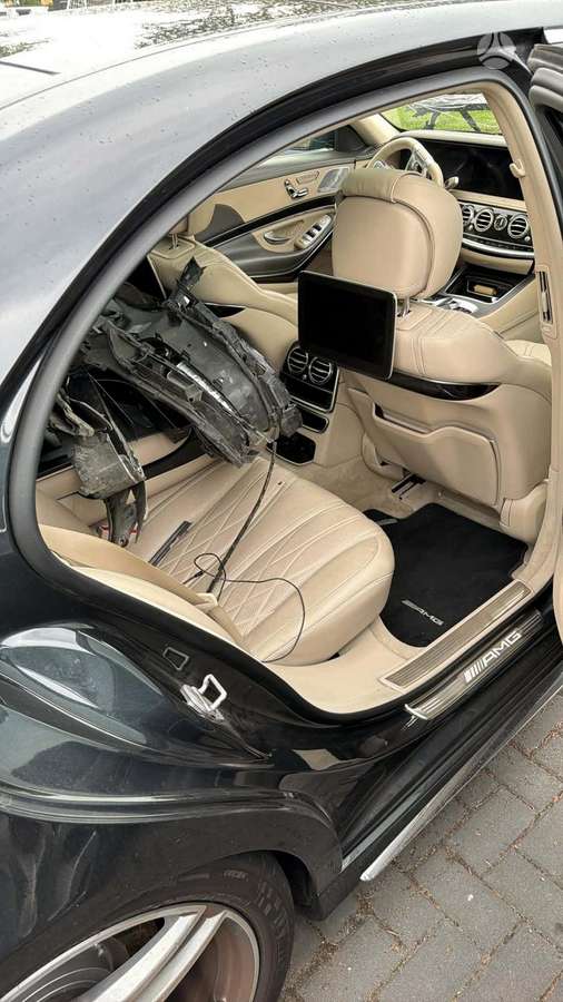 Mercedes-Benz S63 AMG - 6