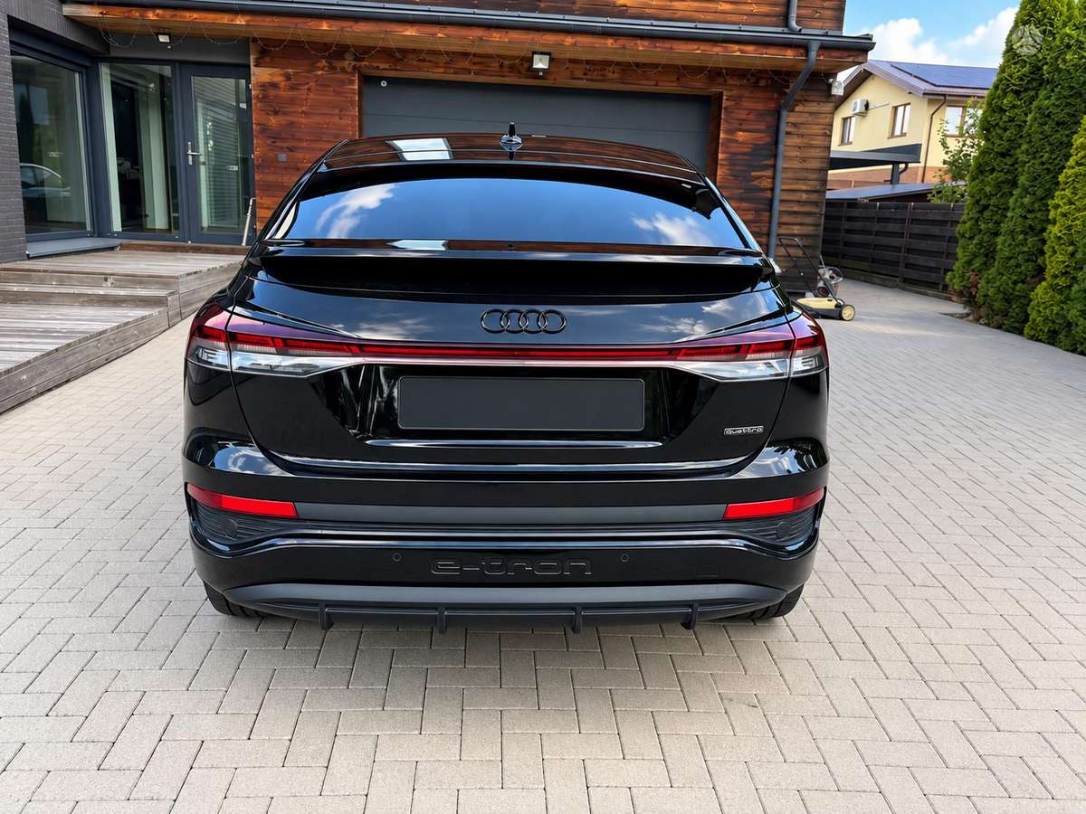 Audi Q4 e-tron, 82 kWh, off-road / crossover
