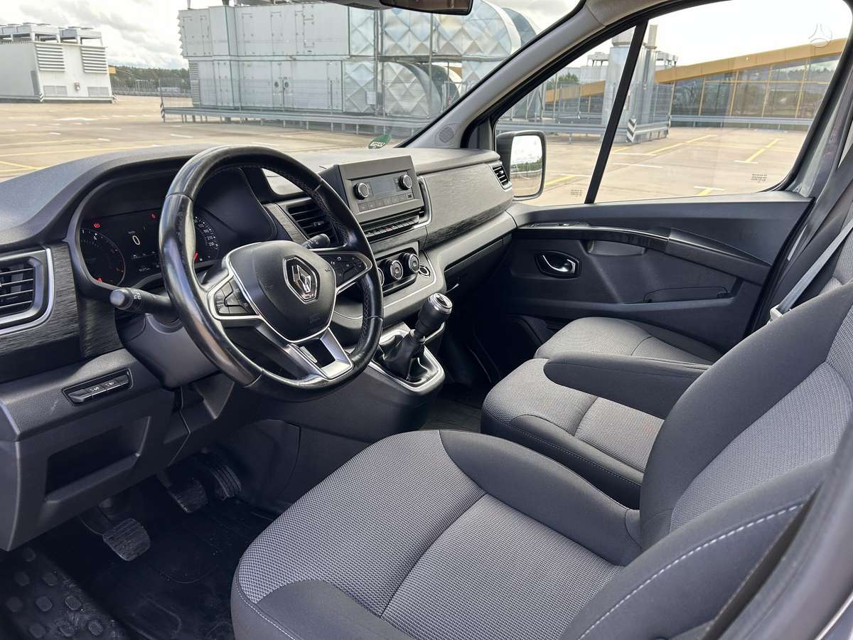 Renault Trafic, 2.0 l., Минивэн