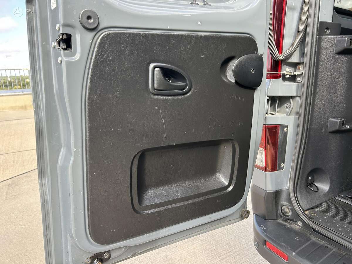 Renault Trafic, 2.0 l., Минивэн