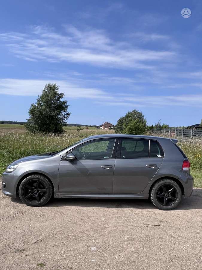 Volkswagen Golf - 3