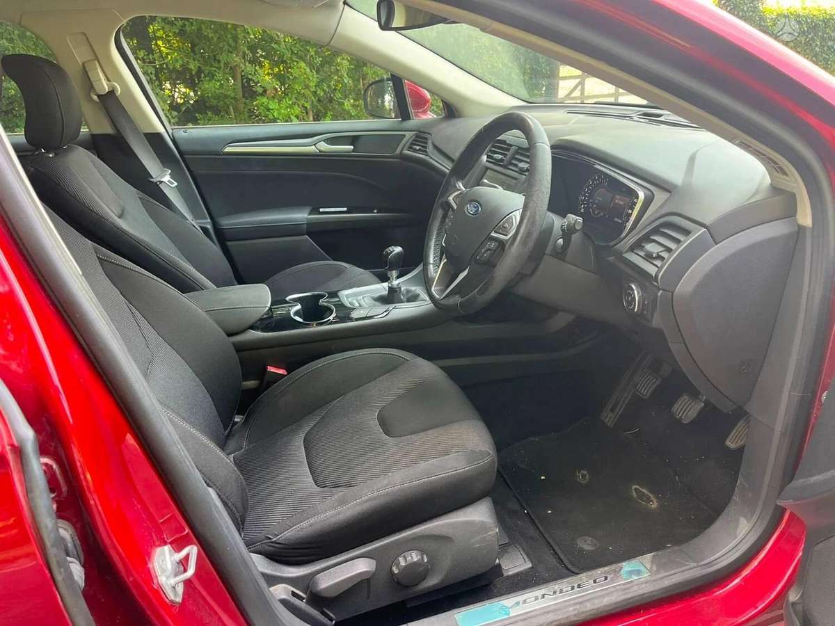 Ford Mondeo - 7
