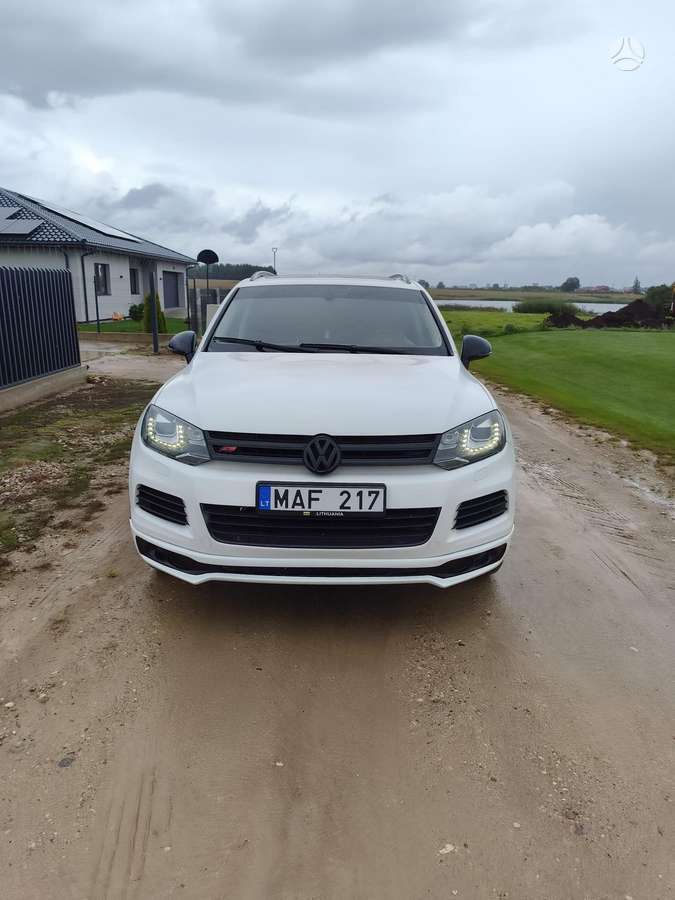 Volkswagen Touareg - 2