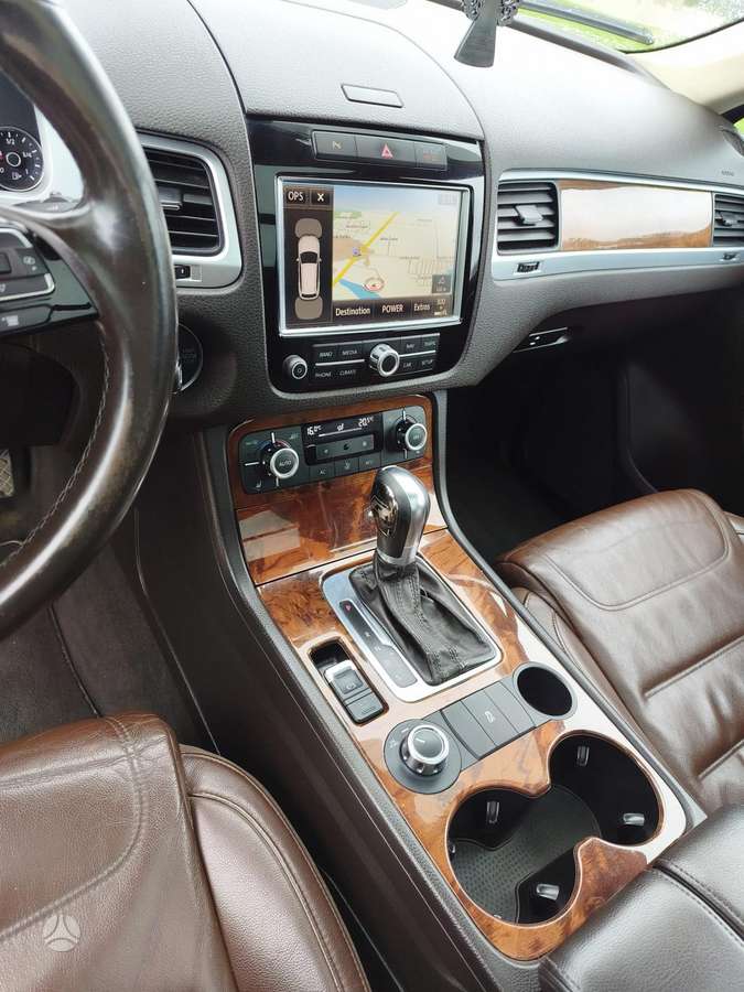 Volkswagen Touareg - 9