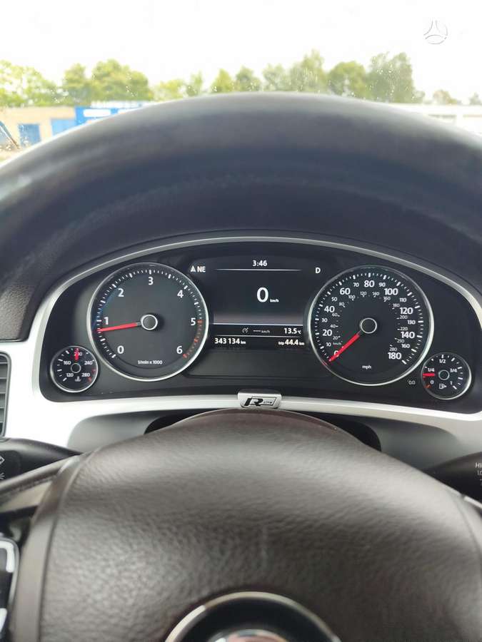Volkswagen Touareg - 10