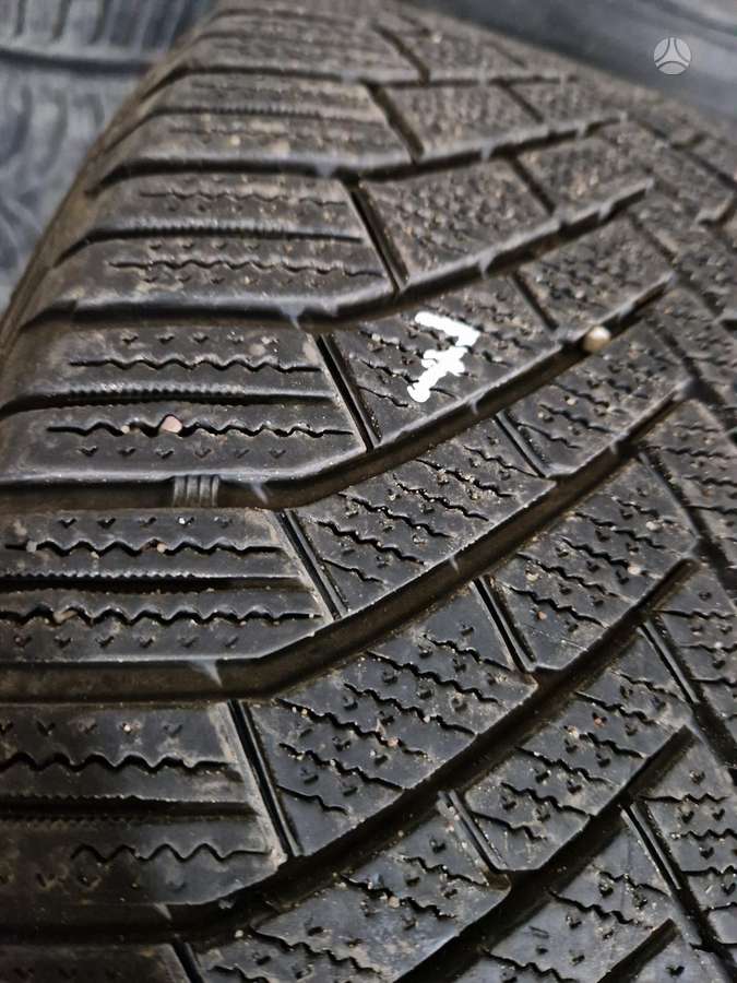 Goodyear UltraGrip Ice 3, žieminės 245/45 R18