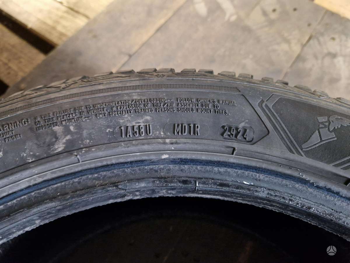 Goodyear UltraGrip Ice 3, žieminės 245/45 R18