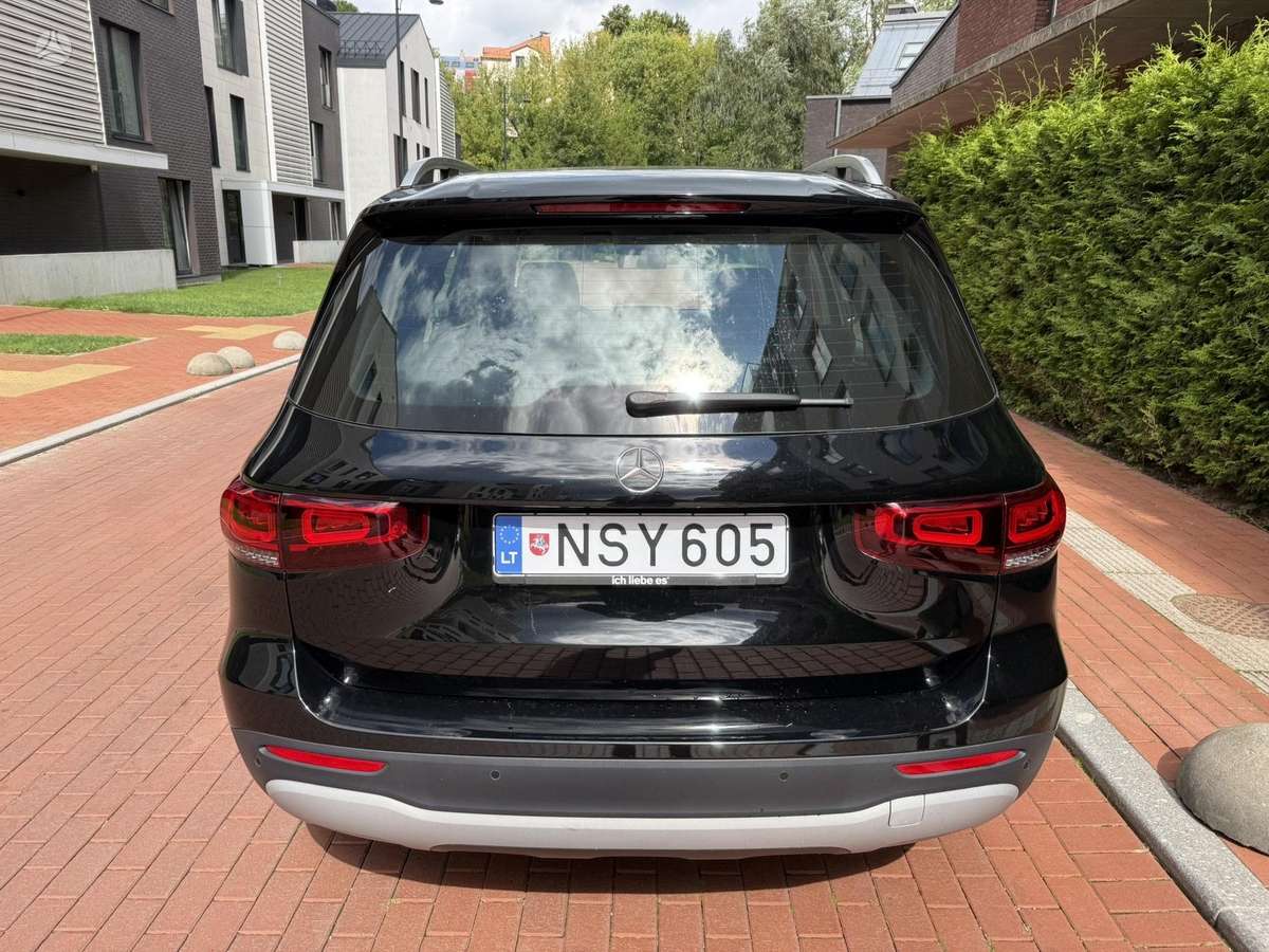 Mercedes-Benz GLB180 - 7