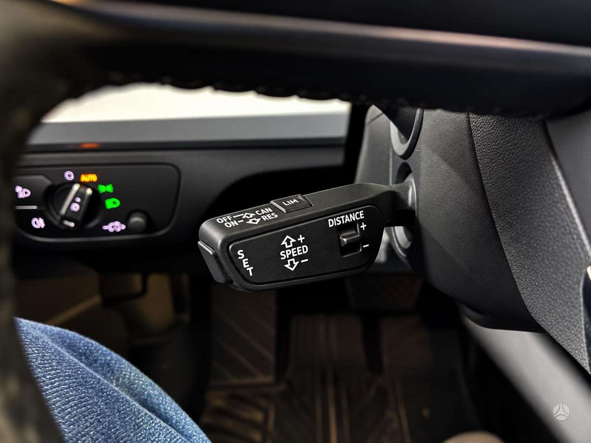 Audi Q5, 3.0 l., off-road / crossover