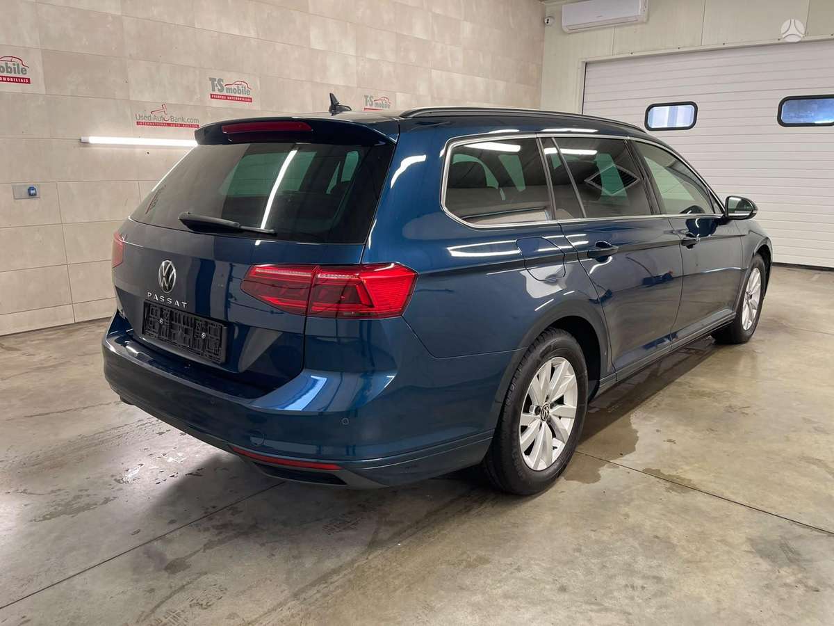 Volkswagen Passat - 4