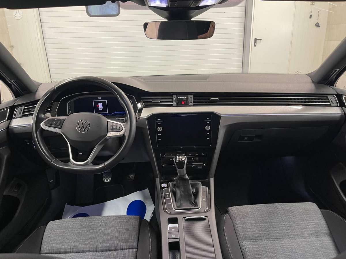 Volkswagen Passat - 8