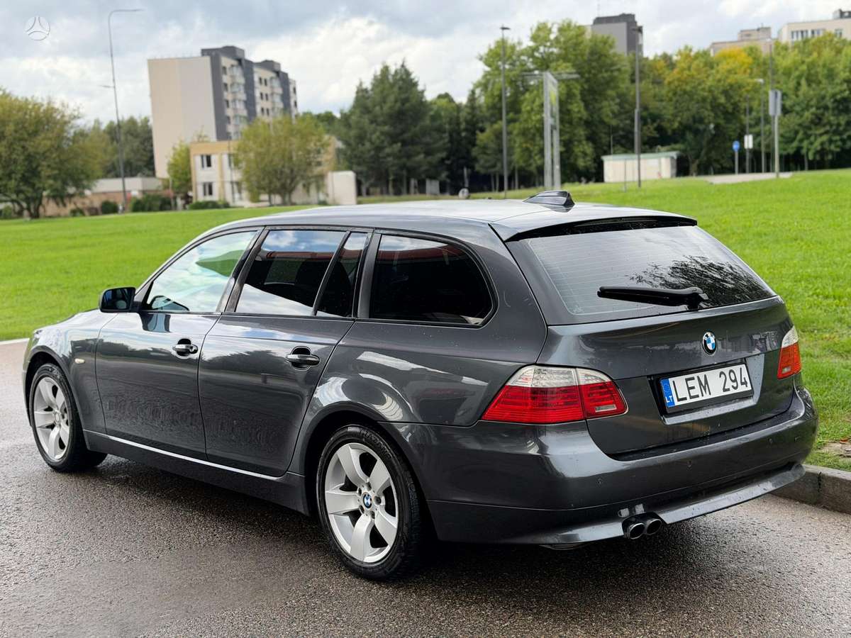 BMW 530, 3.0 l., wagon