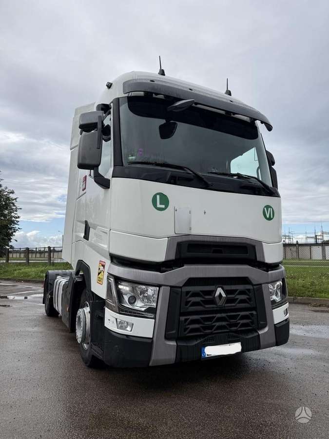 Renault T440 High cab, 2 miegamosios vietos