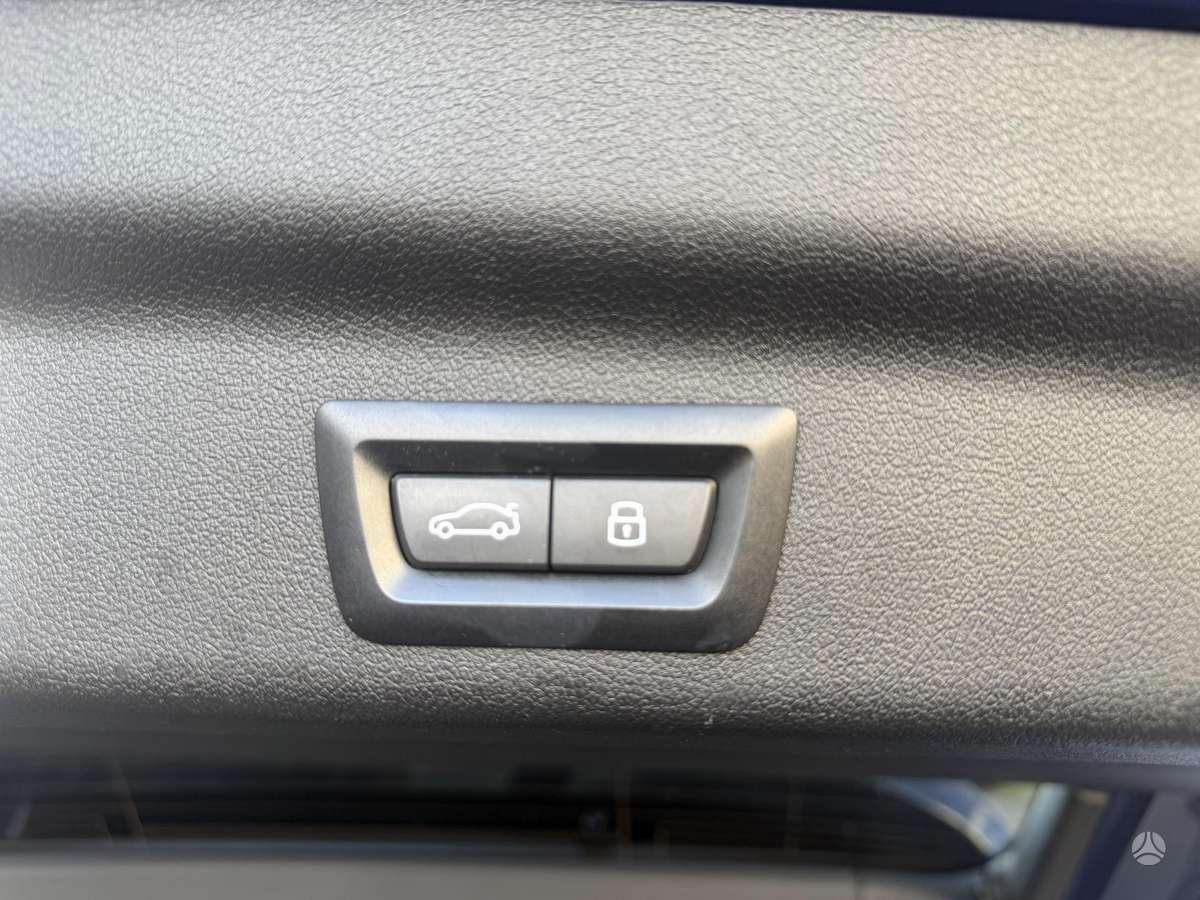 BMW X1 - 10