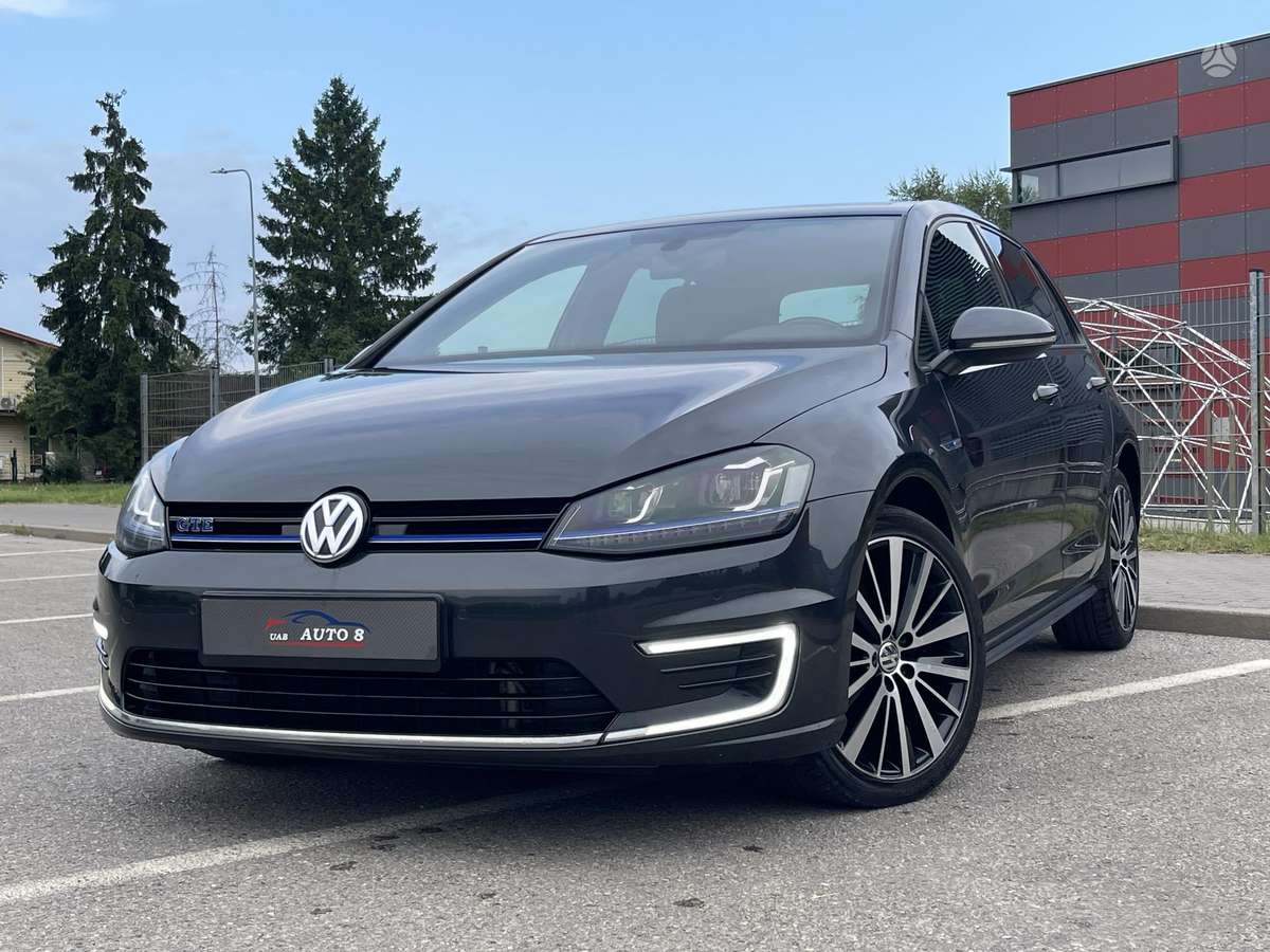Volkswagen Golf - 9