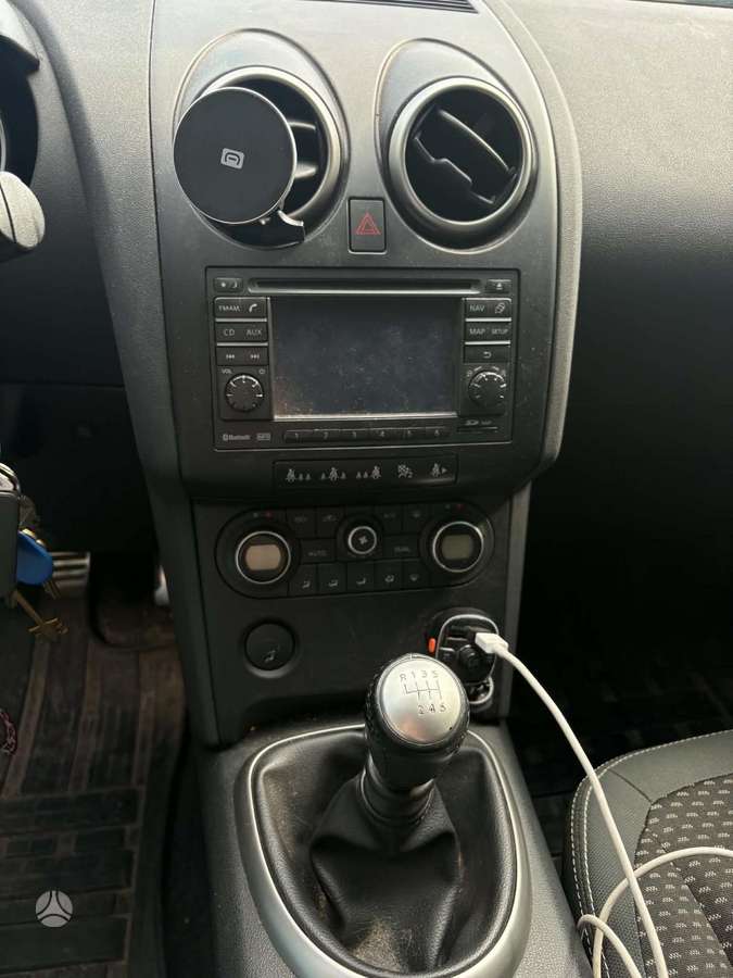 Nissan Qashqai+2 - 8