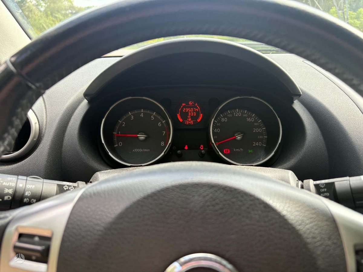 Nissan Qashqai+2 - 7