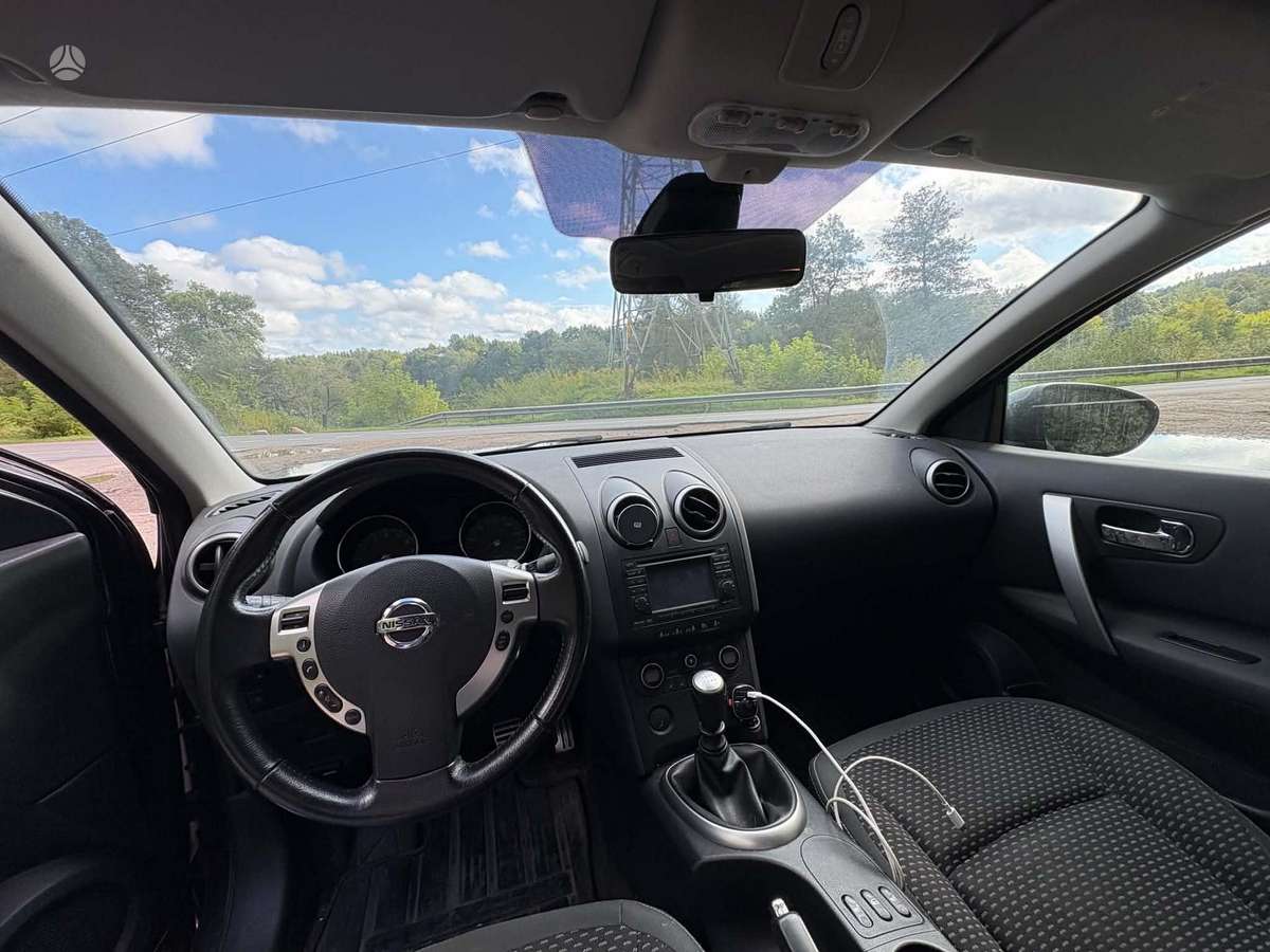Nissan Qashqai+2 - 9