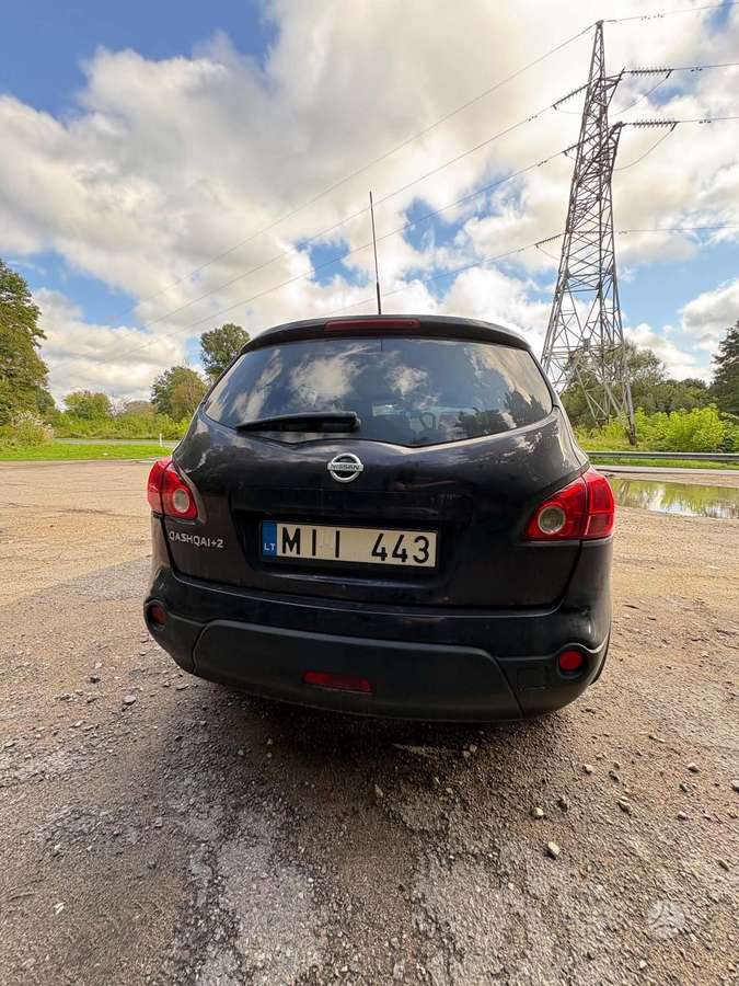 Nissan Qashqai+2 - 3