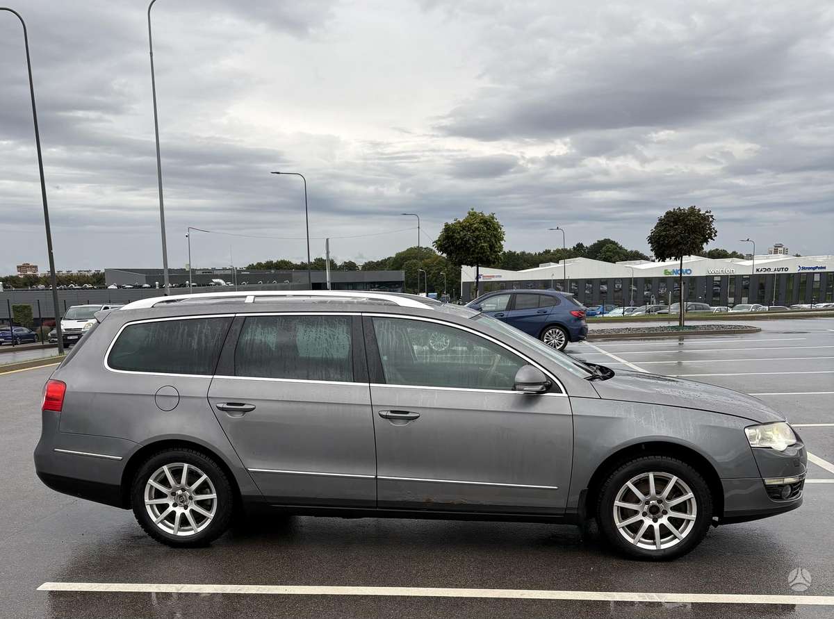 Volkswagen Passat - 4