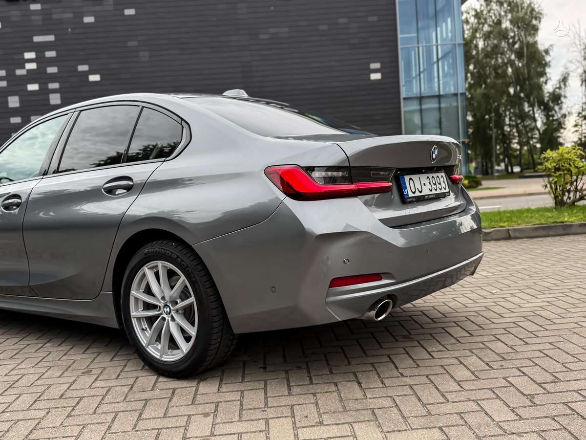 BMW 318, 2.0 l., Седан