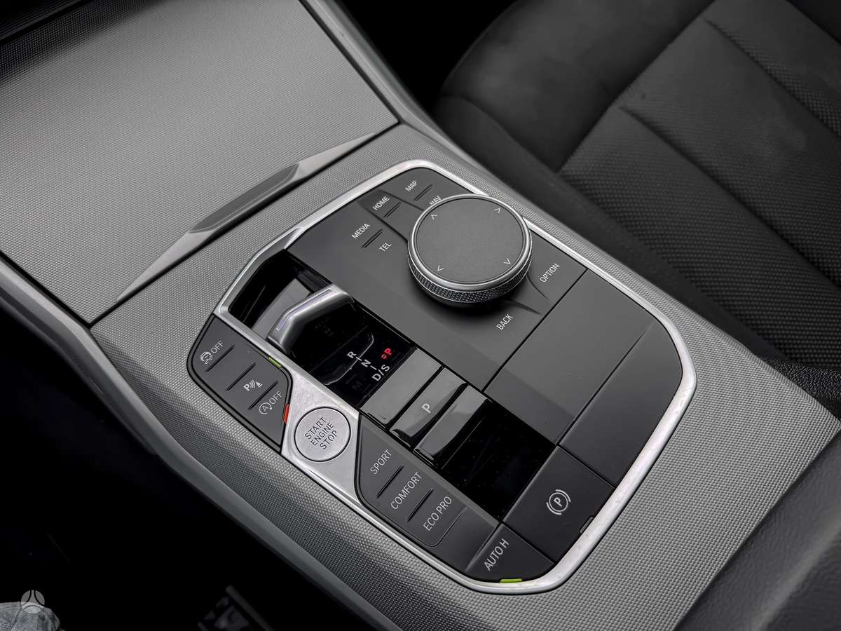 BMW 318, 2.0 l., Седан