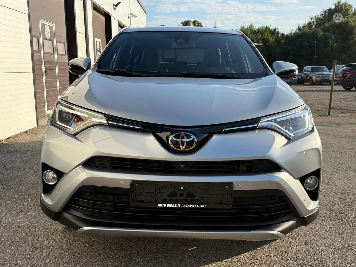 Toyota RAV4 - 9