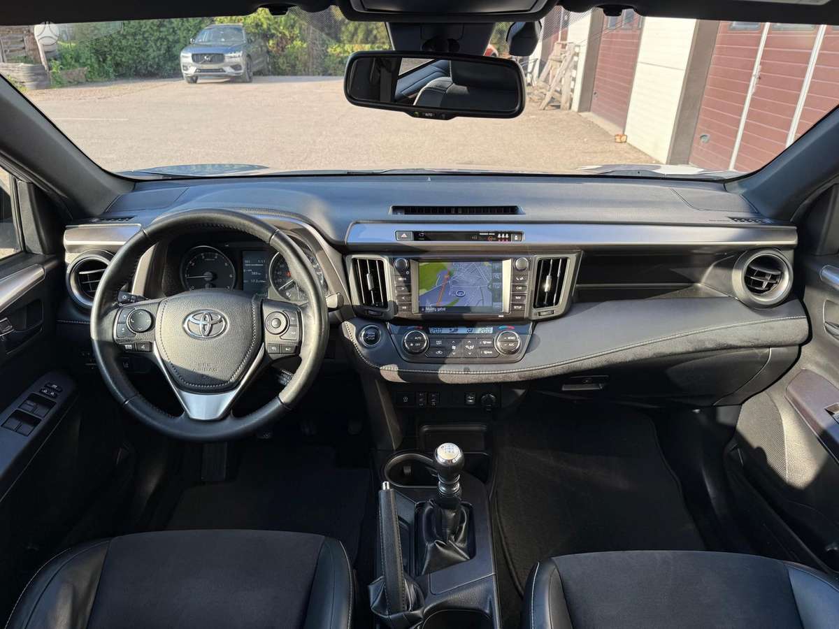 Toyota RAV4 - 12