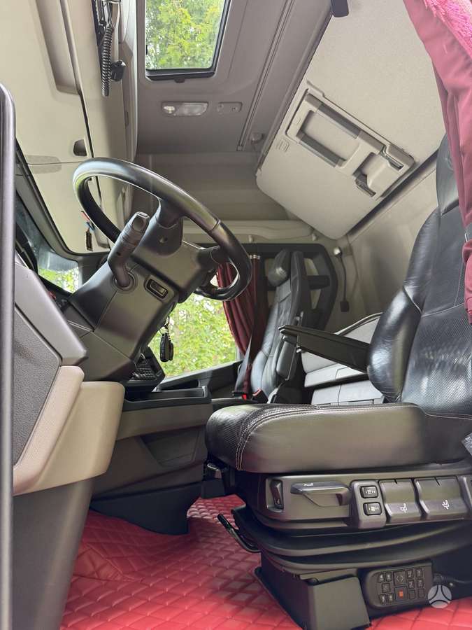 Scania S500 6x2 Hydraulic, double sleeper