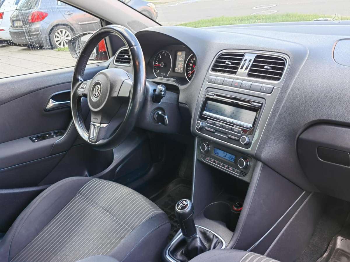 Volkswagen Polo - 12