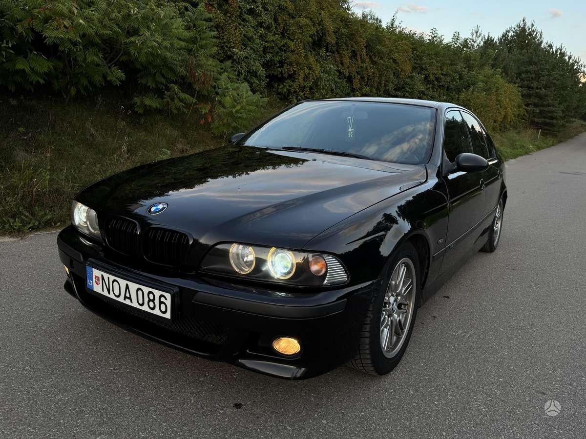 BMW 523, 2.5 l., Седан