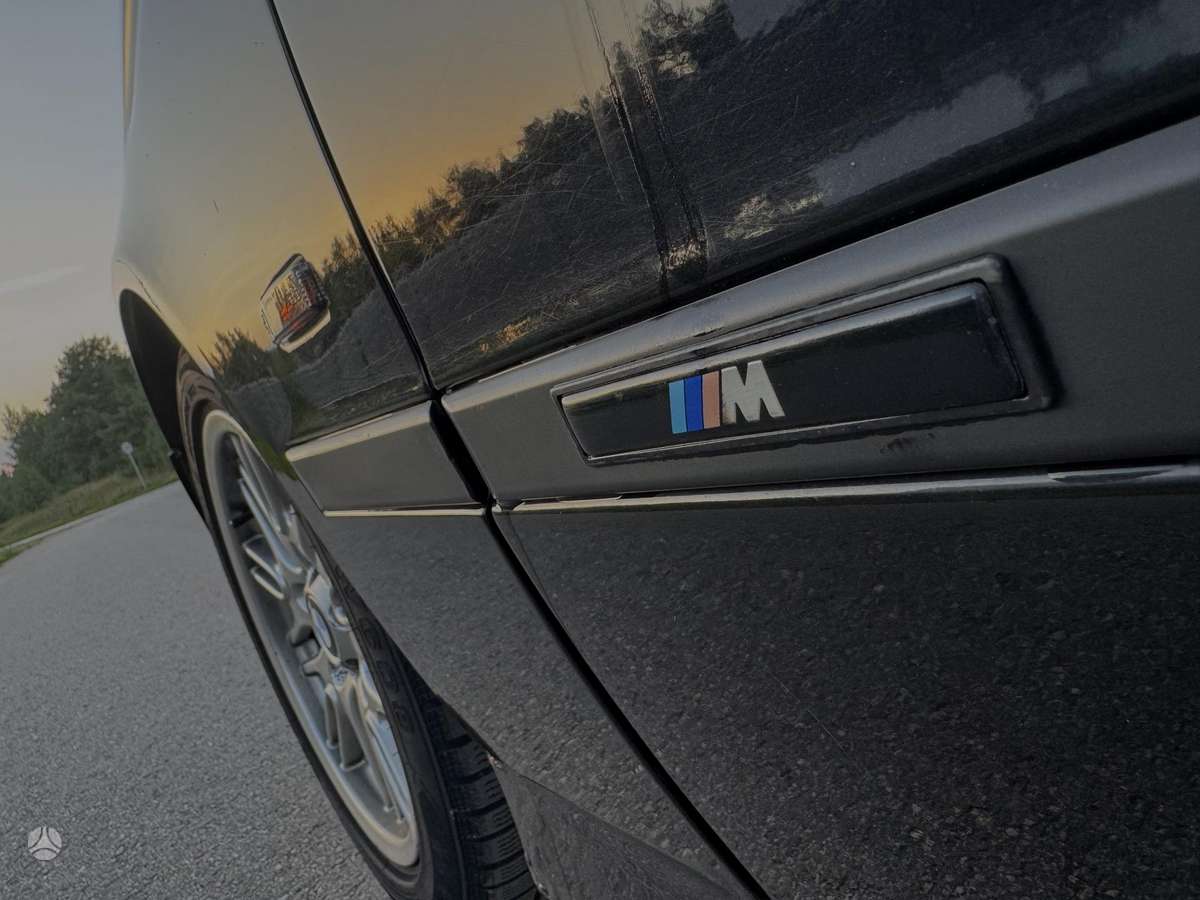 BMW 523, 2.5 l., Седан