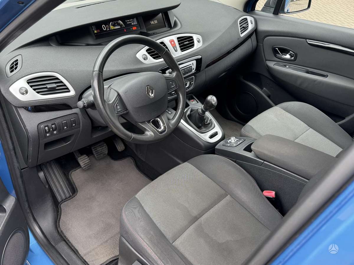 Renault Scenic - 8