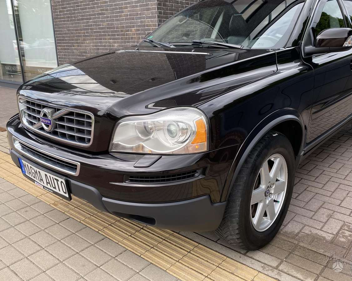 Volvo XC90 - 9