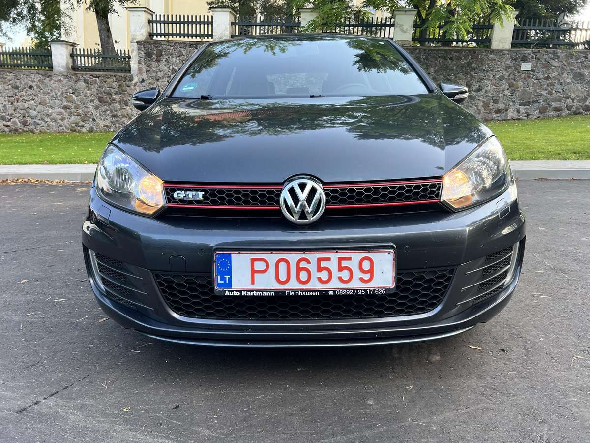 Volkswagen Golf - 4