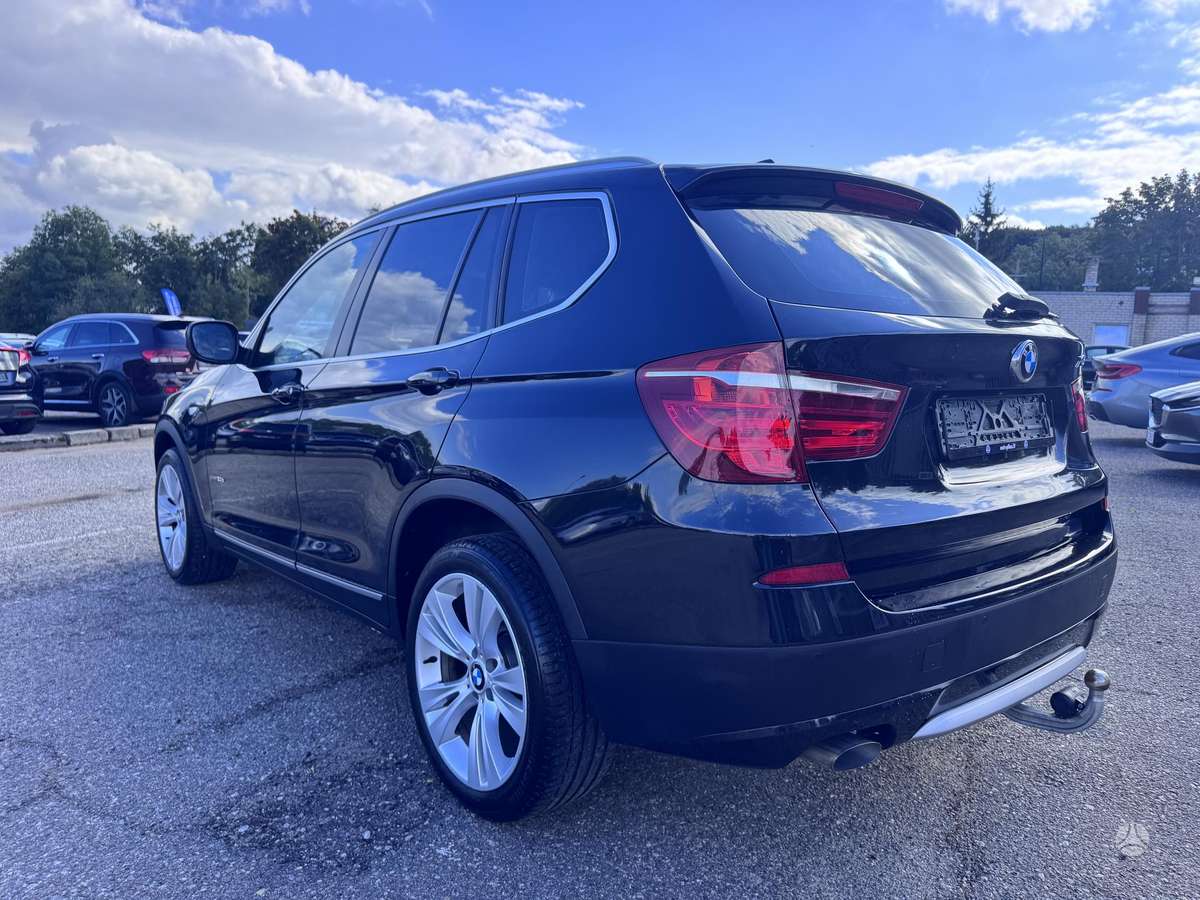 BMW X3, 2.0 l., off-road / crossover