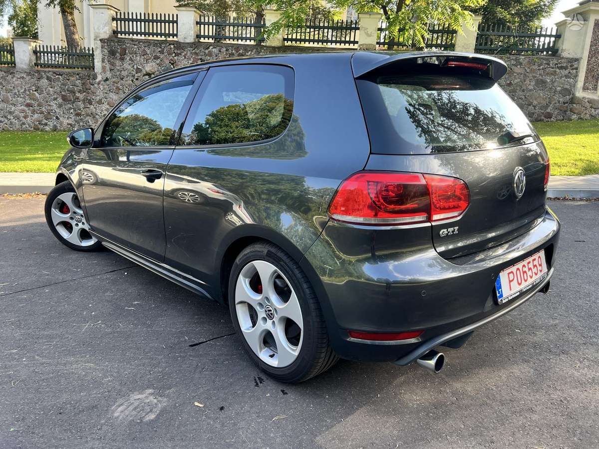 Volkswagen Golf - 12