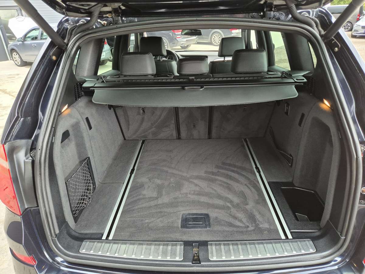 BMW X3, 3.0 l., off-road / crossover