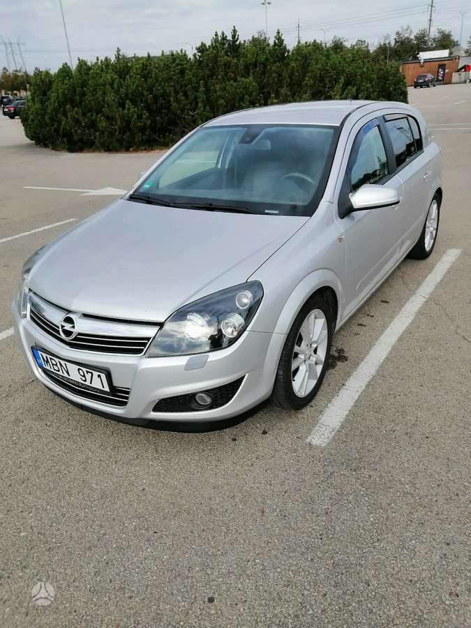 Opel Astra - 1