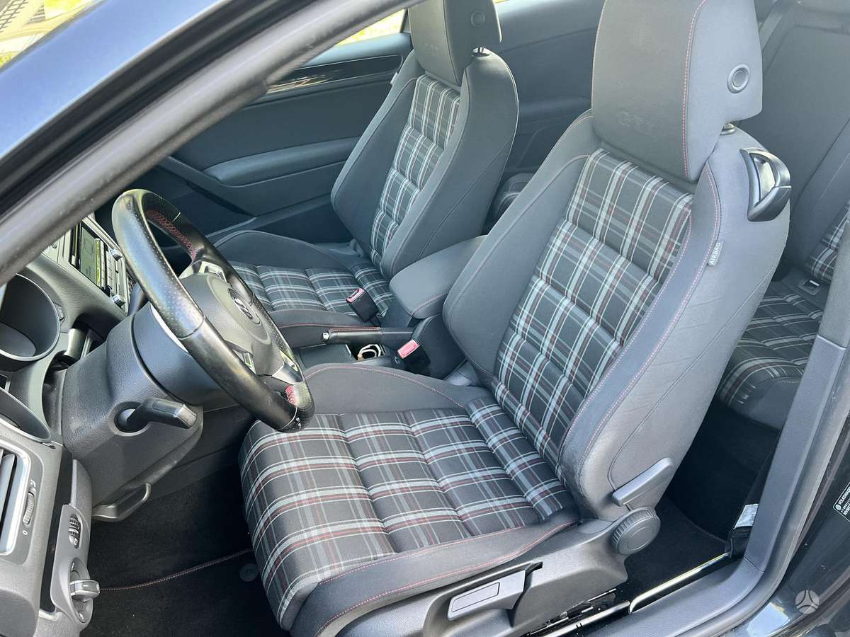 Volkswagen Golf, 2.0 l., Хэтчбек