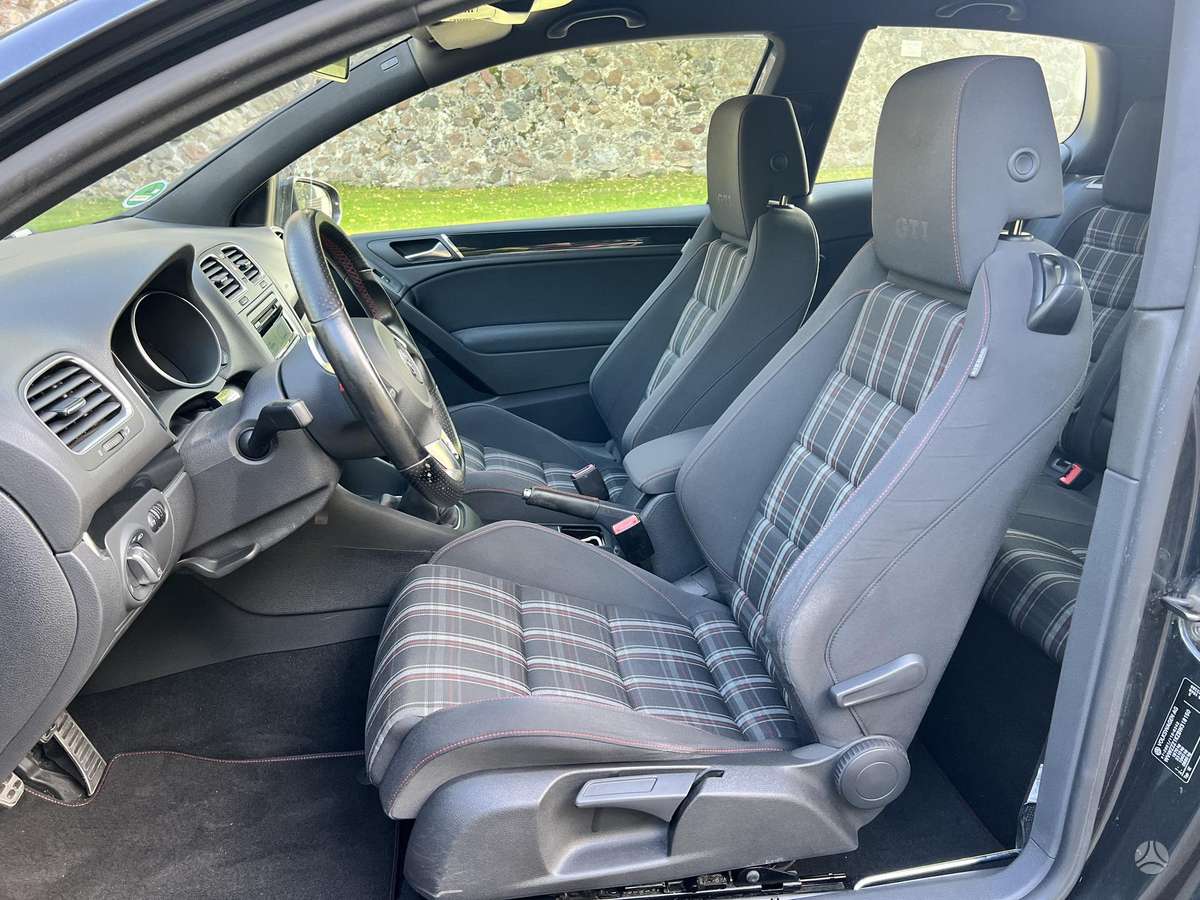 Volkswagen Golf, 2.0 l., Хэтчбек