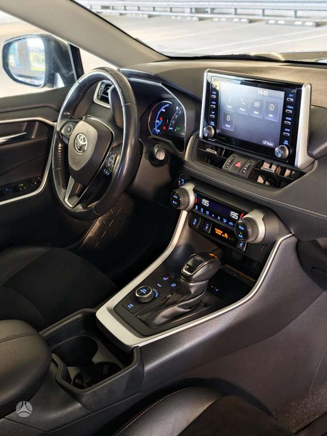 Toyota RAV4 - 12