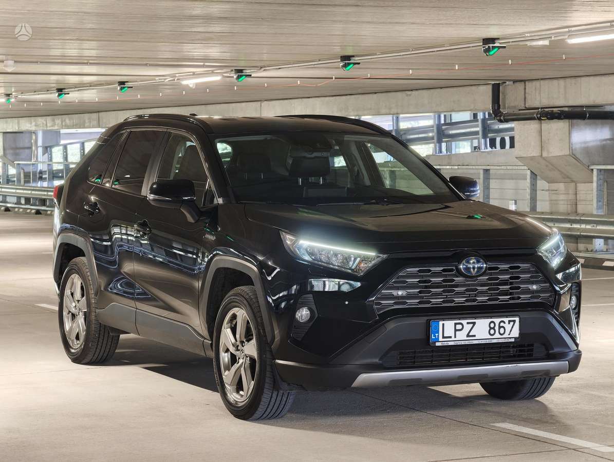 Toyota RAV4 - 1