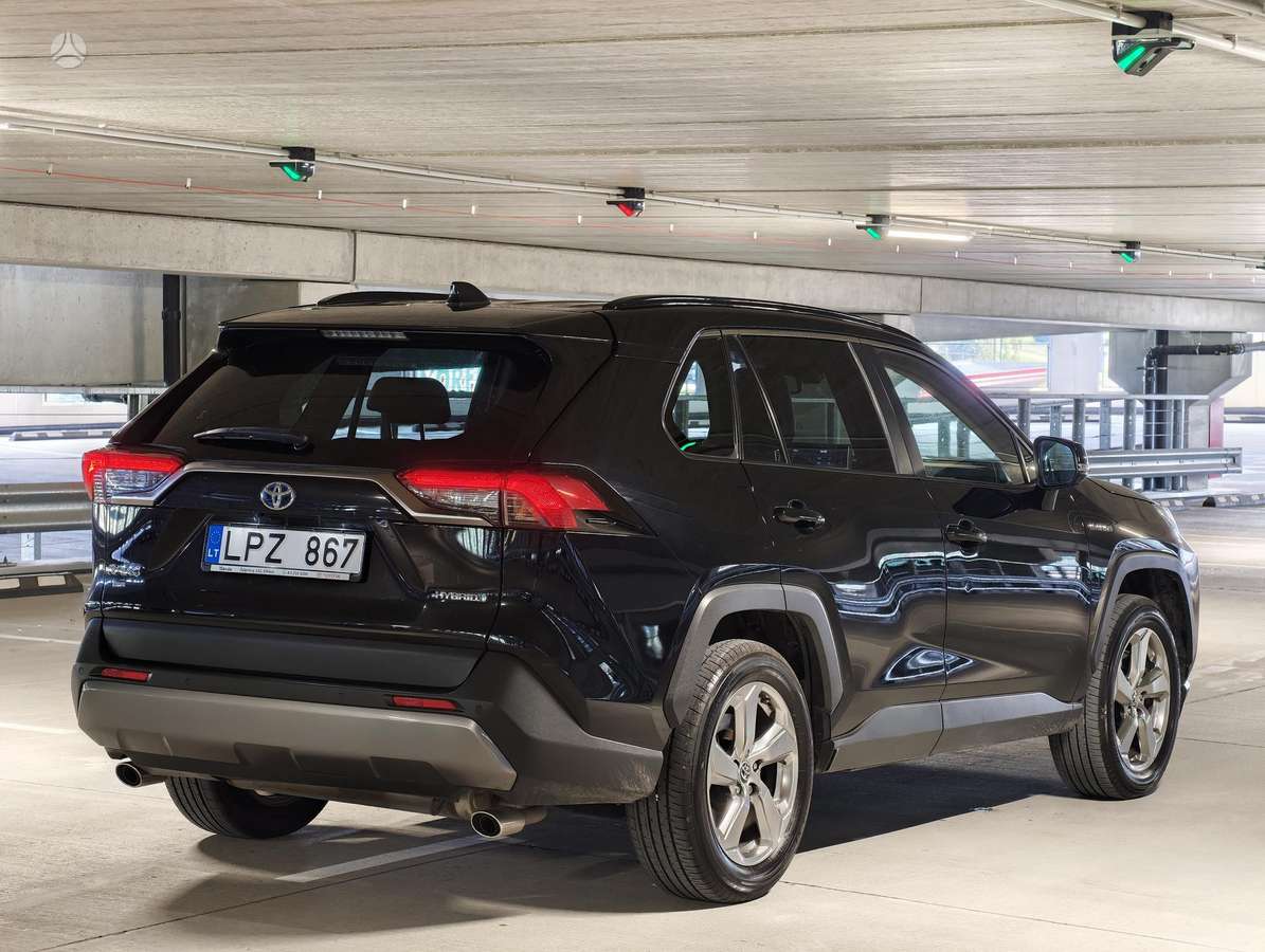 Toyota RAV4 - 5